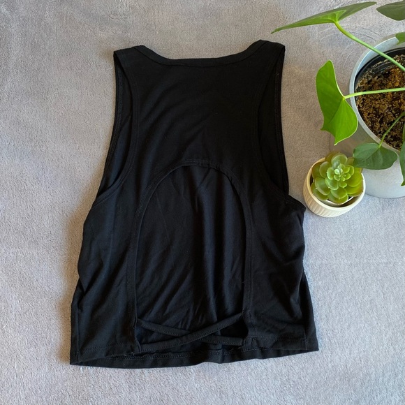 Urban outfitters black open back tanktop size medium - Picture 2 of 6
